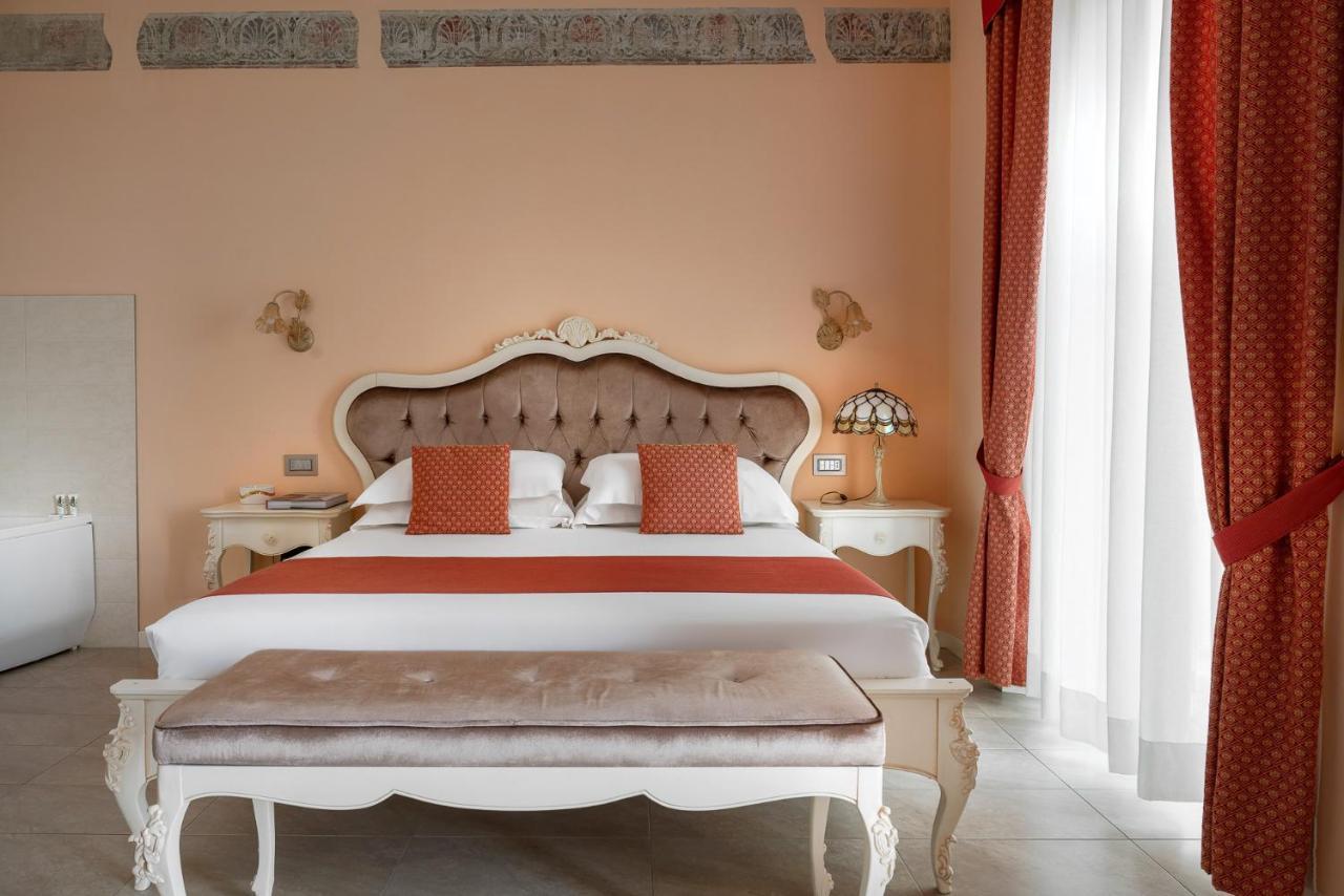 Hotel Mayer & Splendid - Wellness E Spa Desenzano del Garda Exteriör bild